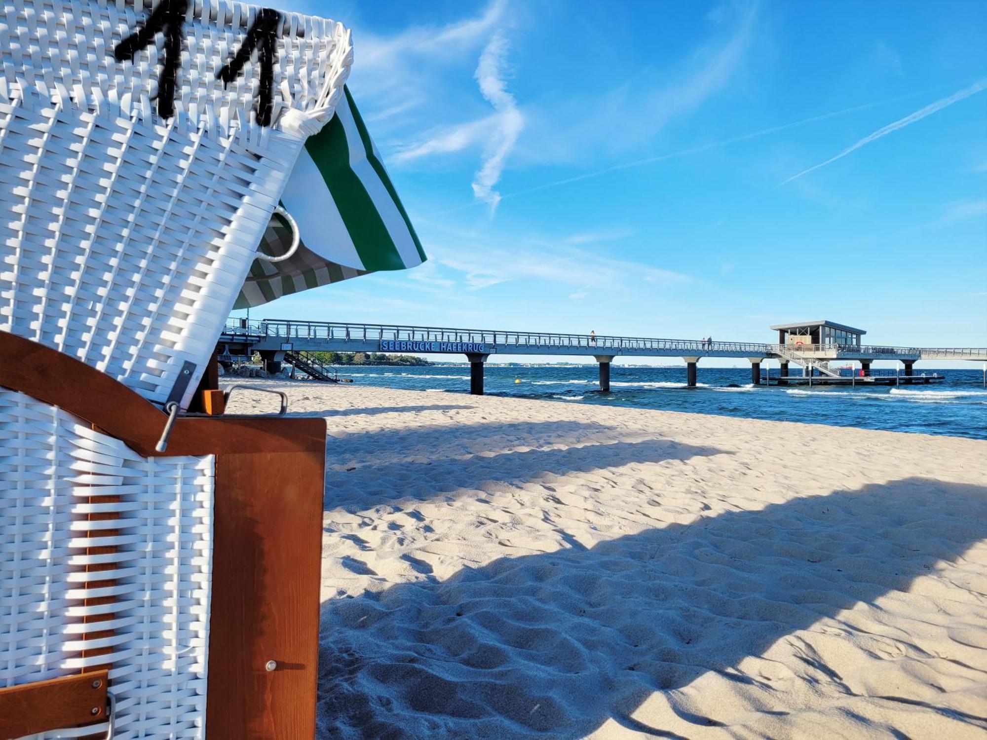 Strandnahe & Hochwertige Ferienunterkunft, Mit Gartenzugang, Parkplatz Und Fahrradunterstellplatz シャルボイツ エクステリア 写真